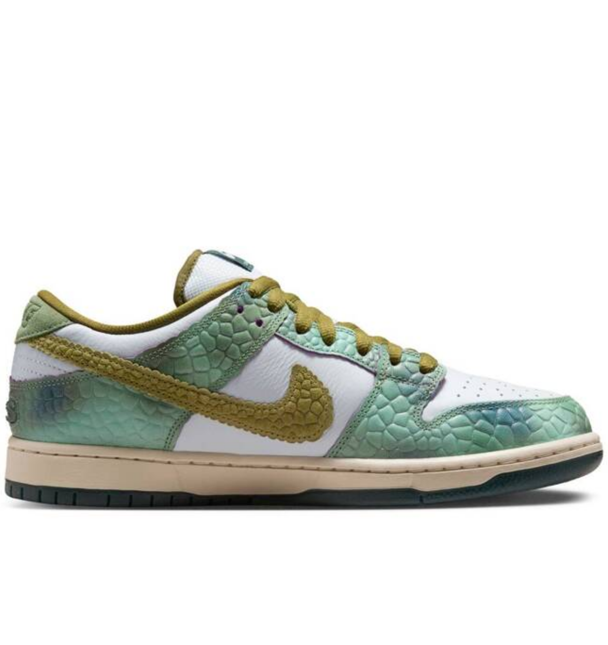 Nike SB Dunk Low Pro x Alexis Sablone