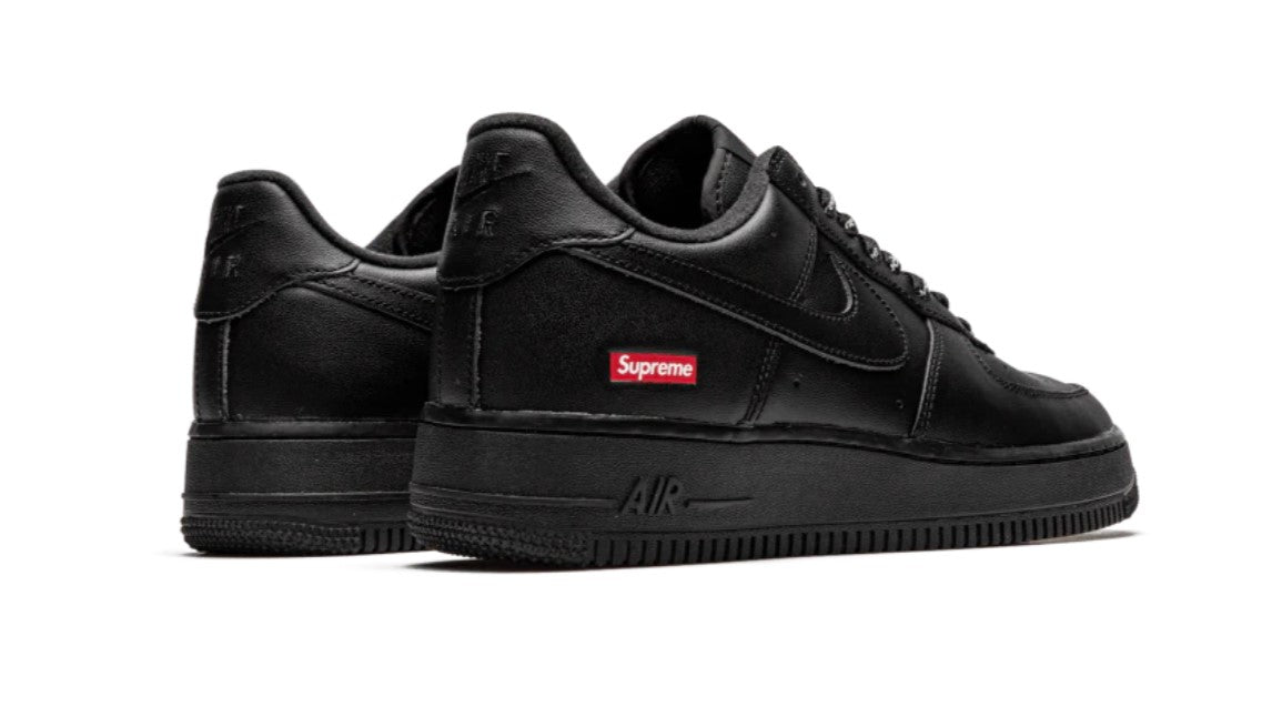 Nike Air Force 1 Low Supreme Black