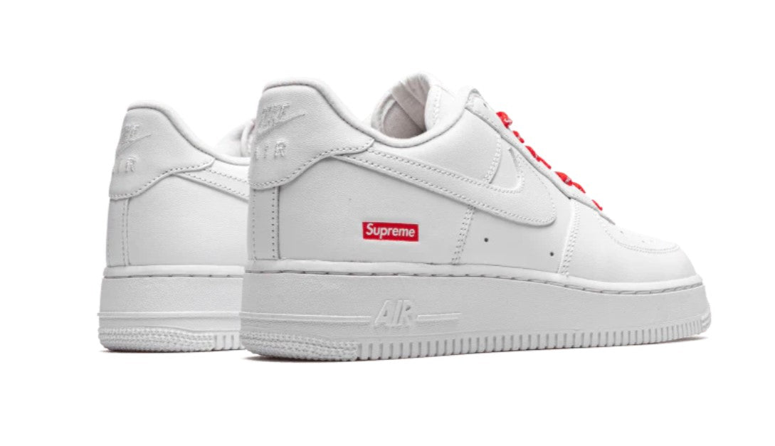 Nike Air Force 1 Low Supreme White